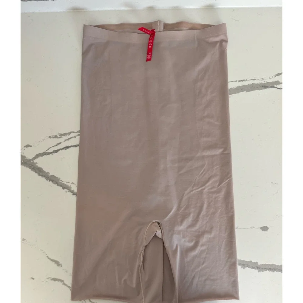 Spanx Thinstincs Nude Body‎ Countour Shorts Size Large